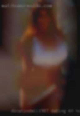 dinaTindall1987 dating 60 horny women