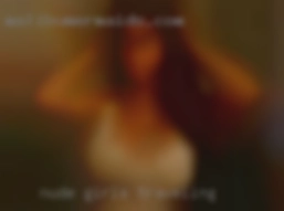 nude girls traveling