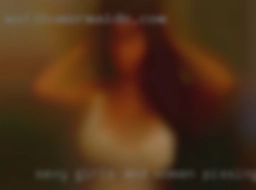 sexy girls and women pissing contest